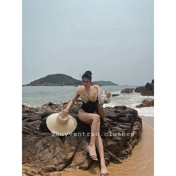 Áo bodysuit phối ren