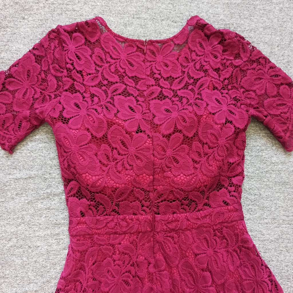 Thanh lý đầm ren xòe