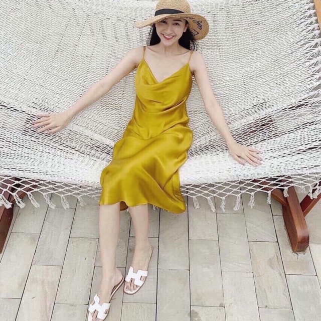 Váy lụa 2 dây đổ ngực