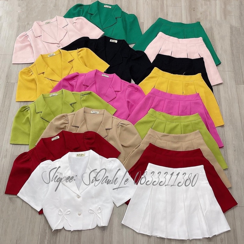 Set vest chân váy xếp li