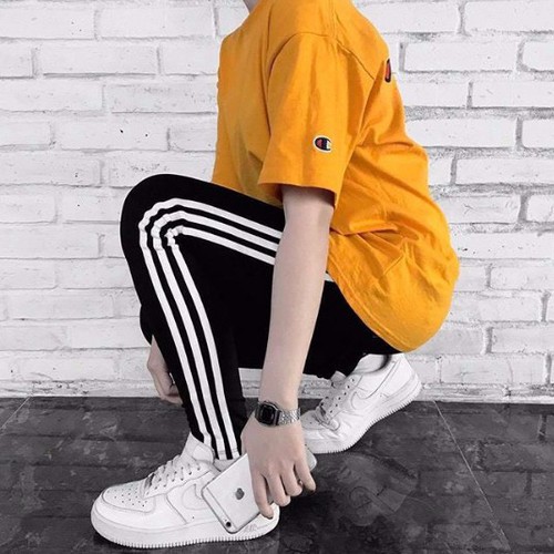 Quần jogger đen 3 sọc trắng ống suông unisex thể thao cá tính | BigBuy360 - bigbuy360.vn