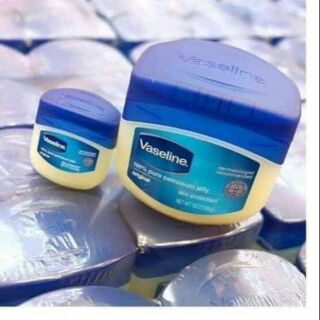 Dưỡng môi Vasaline 49g Hàng Mỹ chính hãng