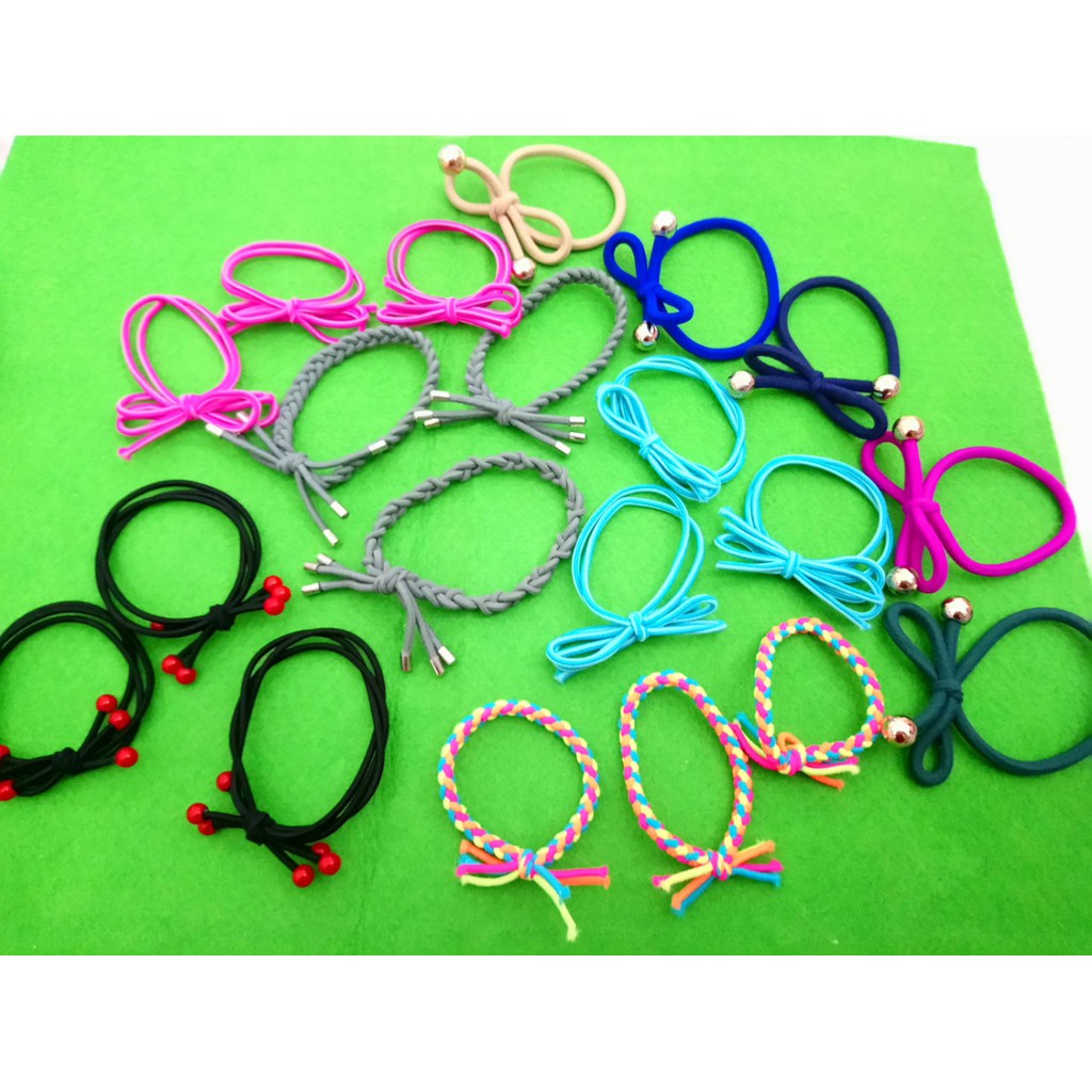 combo 20 cột tóc đủ màu y hình. hình shop tự chụp nha các bạn. hàng có sẵn. giá 50k/20 cái. cột tóc phong cách HQ