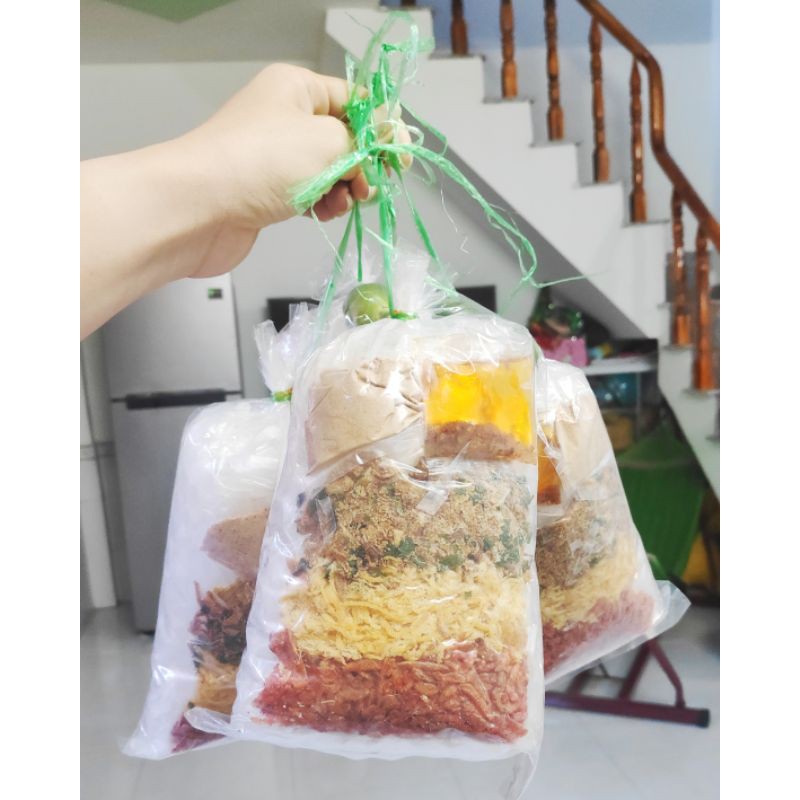 Bánh tráng trộn thập cẩm