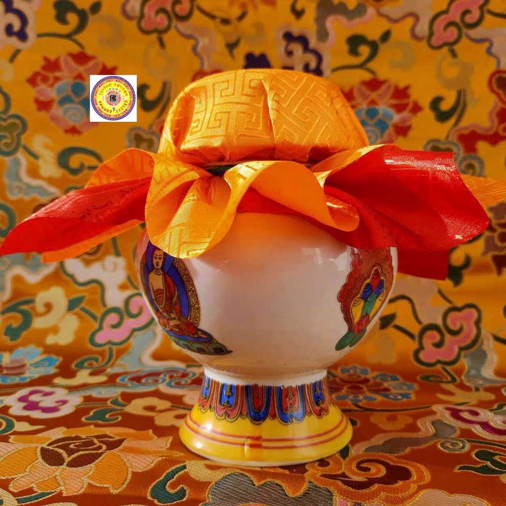 [PBMC]Bảo bình TV Kumbum - mani (Tứ Thủ) - Nắp bọc vải màu trắng (Cái)