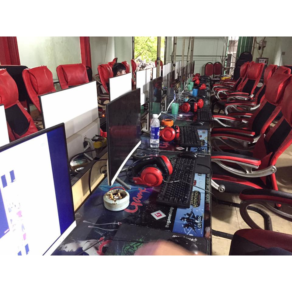 Màn hình máy tính MaCeFor 24ich cong new 98% full viền full hộp xốp