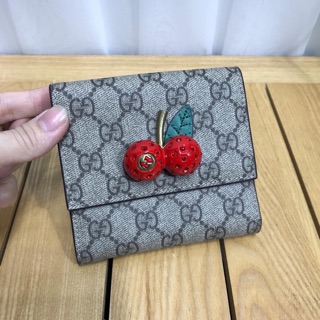 Ví Cherry