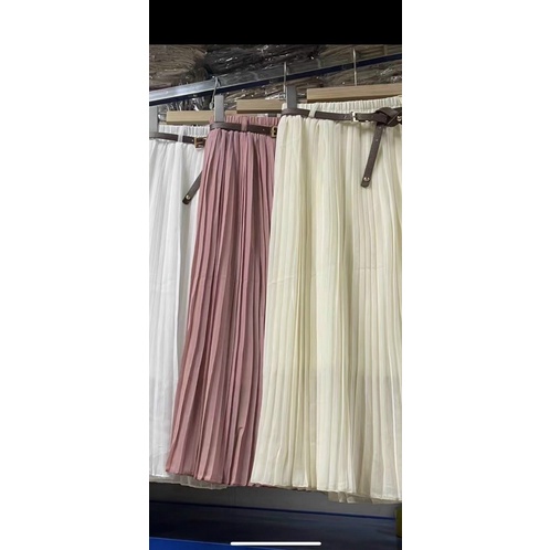 Chân váy dập ly nhỏ kèm đai