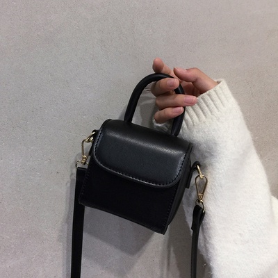 Túi Đeo Vai Màu Trơn Thời Trang Cá Tính