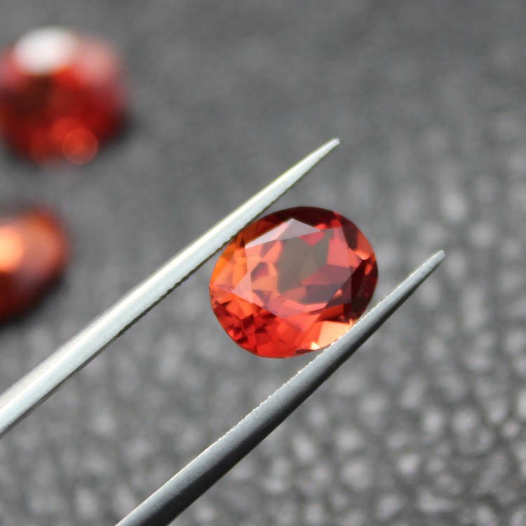 Nhẫn Nhôm Đính Đá Garnet Garnet