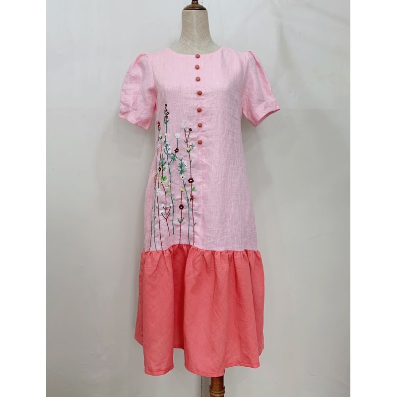 Đầm linen tưng premium thêu tay