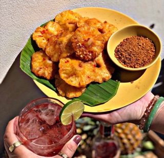 Khóm Sấy Muối Ớt Ô Mai