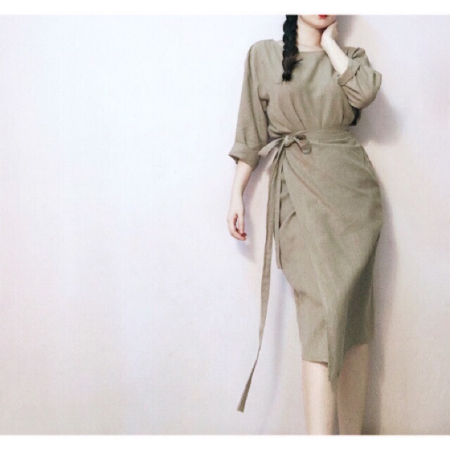 Đầm midi linen đắp vạt vintage