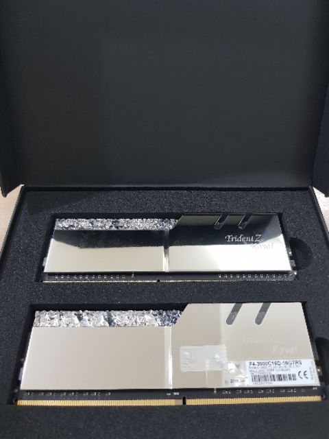 Ram kit d4 Gskill Trident Z Royal 16GB/3000 (2x8GB) F4-3000C16D-16GTRG | BigBuy360 - bigbuy360.vn