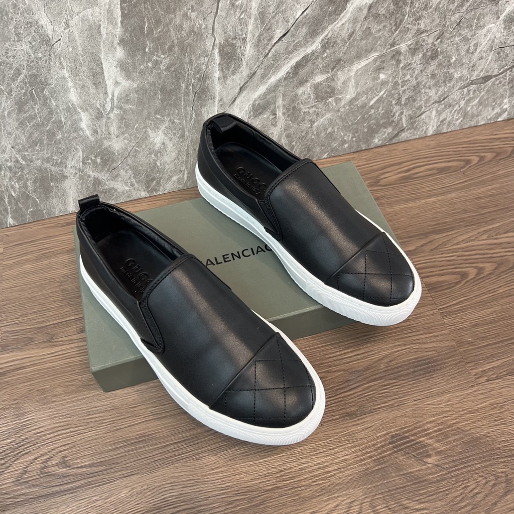 Giày lười nam,giày slipon gc trơn mõm gân đế khâu chắc chắc dễ đi phong cách trẻ trung mẫu hot mã TC05656