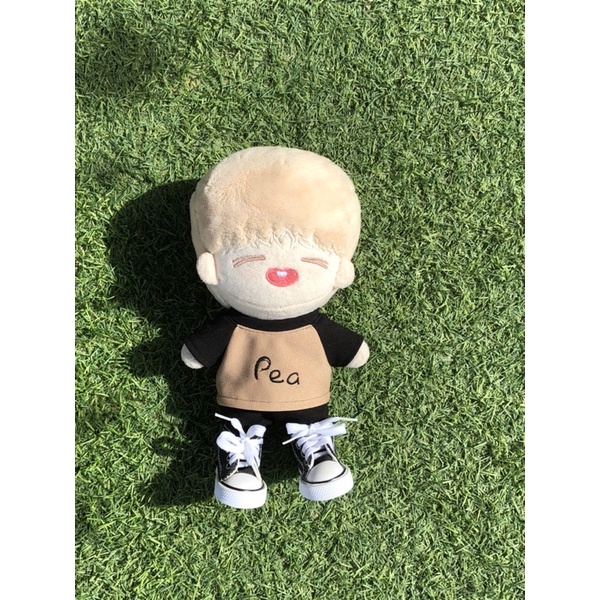 Bộ đồ phối nâu đen thêu chữ Pea cho doll 15cm 20cm