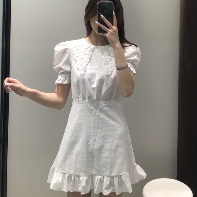 Pass Váy trắng ZR tuồn sịn