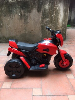 XE MÁY ĐIỆN TRẺ EM
