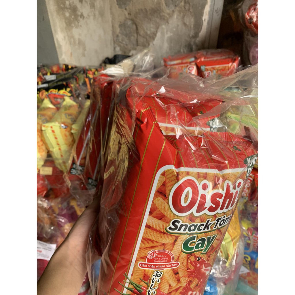 Bim bim snack Oishi tôm cay 75g siêu to khổng lồ