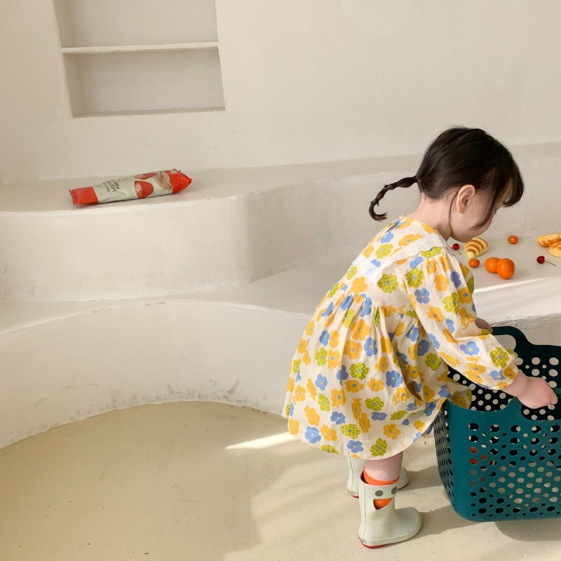 Đầm Tay Dài Cổ Tròn Hoạ Tiết Hoa Dễ Thương Xinh Xắn Dành Cho Nữ