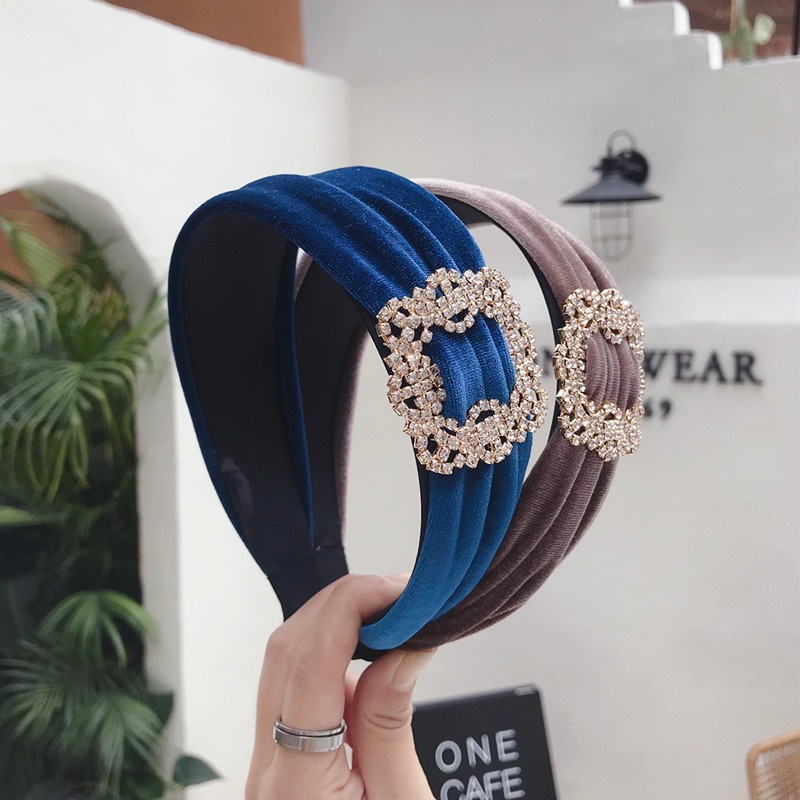 [Spot Free Shipping] Korea's New High-quality Boutique Hair Accessories Simple Temperament Diamond-studded Super Flash Headband Gold Velvet Broad-brimmed Headgear Ladies Accessories