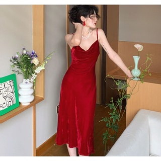 đầm xòe nhung 2 dây cổ đổ