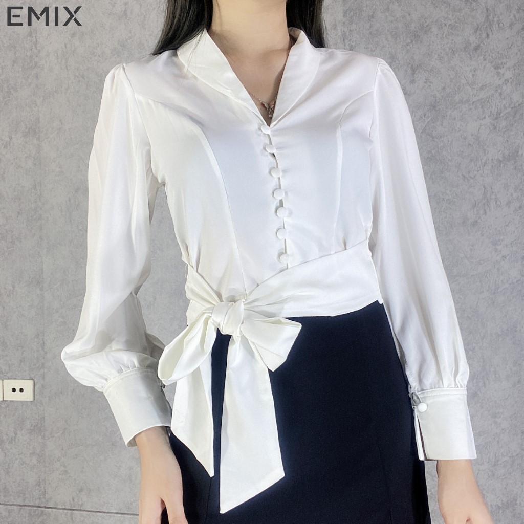 Áo croptop cúc bọc buộc nơ EMIX (màu trắng), dáng ngắn, cổ vest, dài tay, chất lụa mềm mại, không nhăn