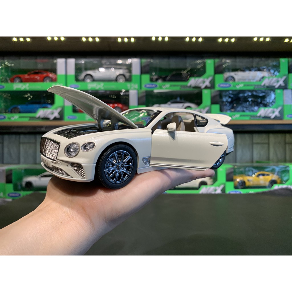 Xe mô hình hợp kim siêu xe Bentley Continental GT  tỉ lệ 1:24 hãng XLG