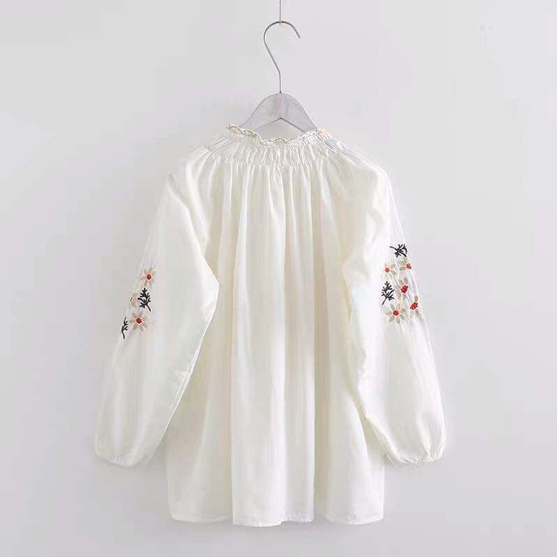 Áo thêu hoa vải xô đũi mềm mại phong cách Hàn