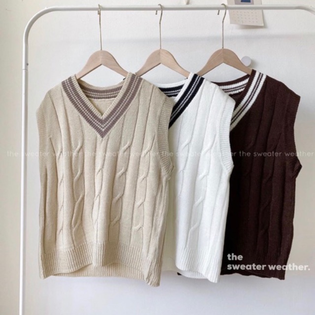 Áo gile len viền cổ