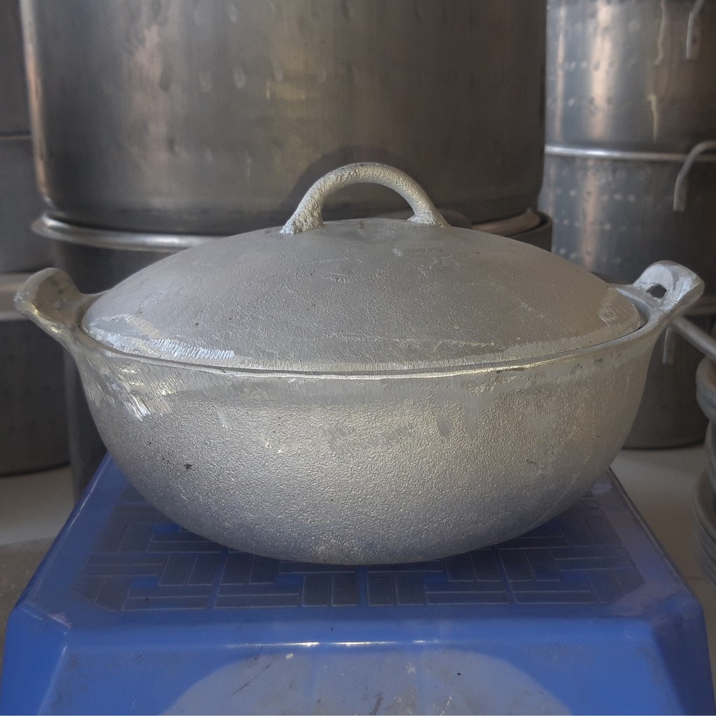Niêu gang, nồi gang kho tộ