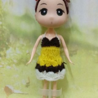 chân đế giữ búp bê