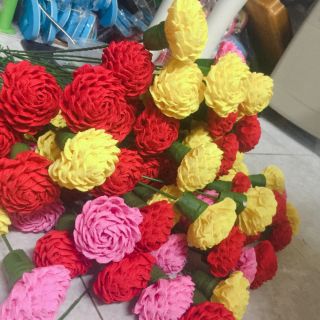 NHẬN SỈ ĐẦU BÔNG HOA GIẤY NHÚN