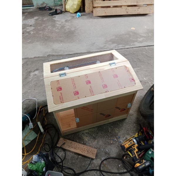 Chuồng nuôi bò sát gỗ ghép và mica KB11 Dài60 Rộng50 Cao50cm