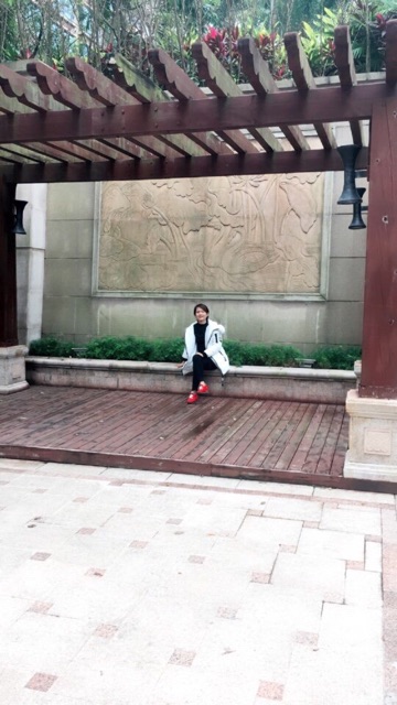 Áo phao dáng dài mũ lông siêu ấm | BigBuy360 - bigbuy360.vn