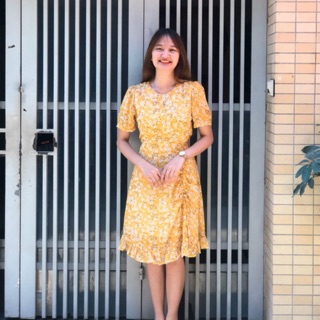 Hot sale nhanh váy hoa xinh sale còn 260k