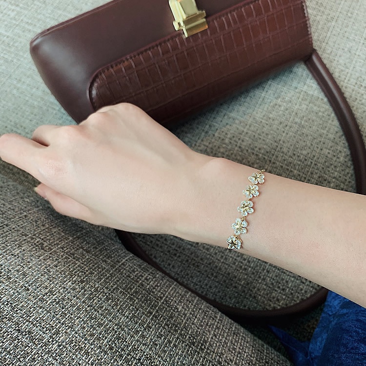 Vòng tay hoa dây rút style Hàn cực xinh - LT136