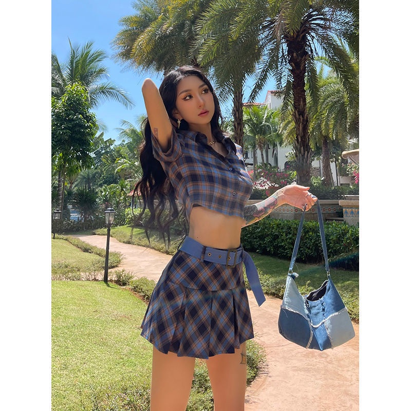 Set Áo Sơ Mi Ngắn + Chân Váy Xếp Ly Dáng Ôm Thời Trang Mùa Hè Hàng Mới Cho Nữ