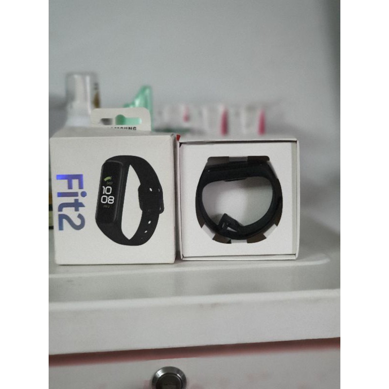 Vòng đeo thông minh Galaxy fit 2