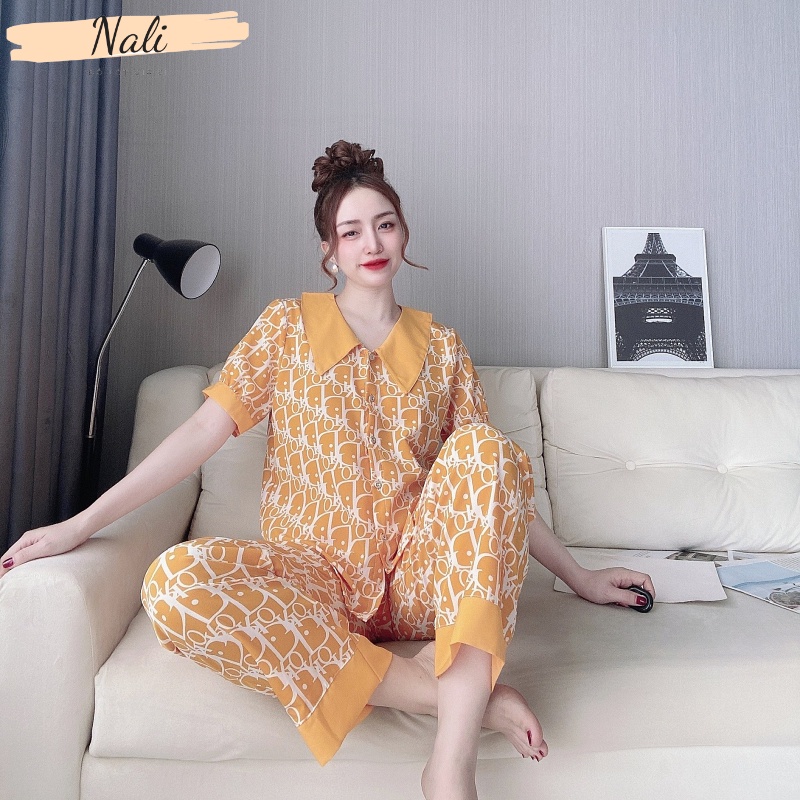 Bộ pijama cộc tay quần dài chất liệu lụa siêu mát, bộ pyjama cổ nhọn màu vàng sang trọng DC03_5