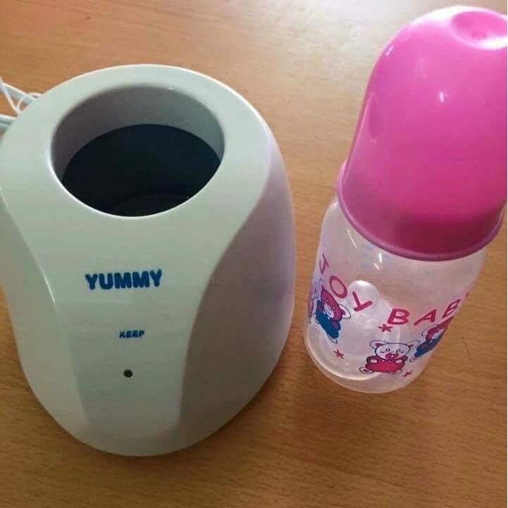 Máy tiệt trùng hâm sữa Yummy YM-18A tặng bình sữa 125ml