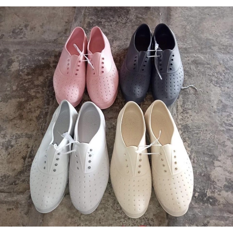 Giày nhựa Native Jericho