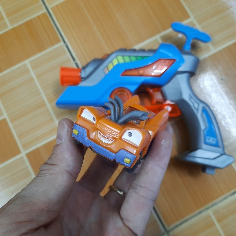 Mô hình tay đua siêu hạng Bộ xe đua và bệ phóng cơ bản Bolt Sấm Chớp đồ chơi trẻ em