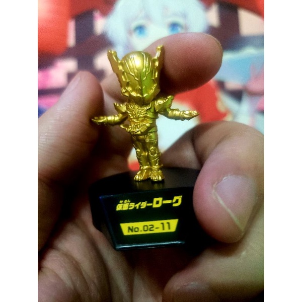 Mô hình Kamen Rider chibi vàng