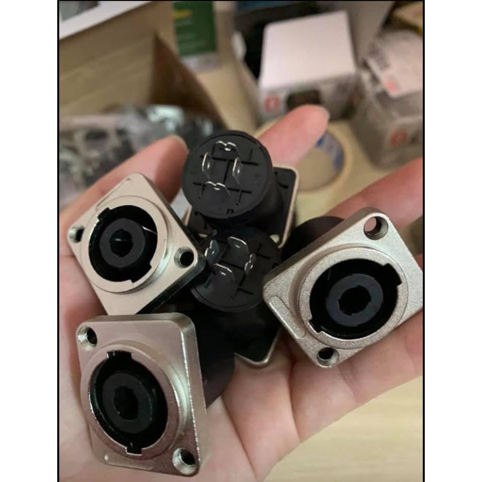 Jack Loa Speakon cái, mẫu mặt vuông nhôm - giá 1 chiếc