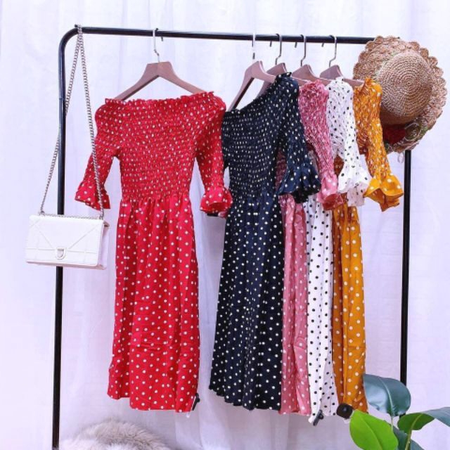 Váy Trễ Vai Dáng Suông