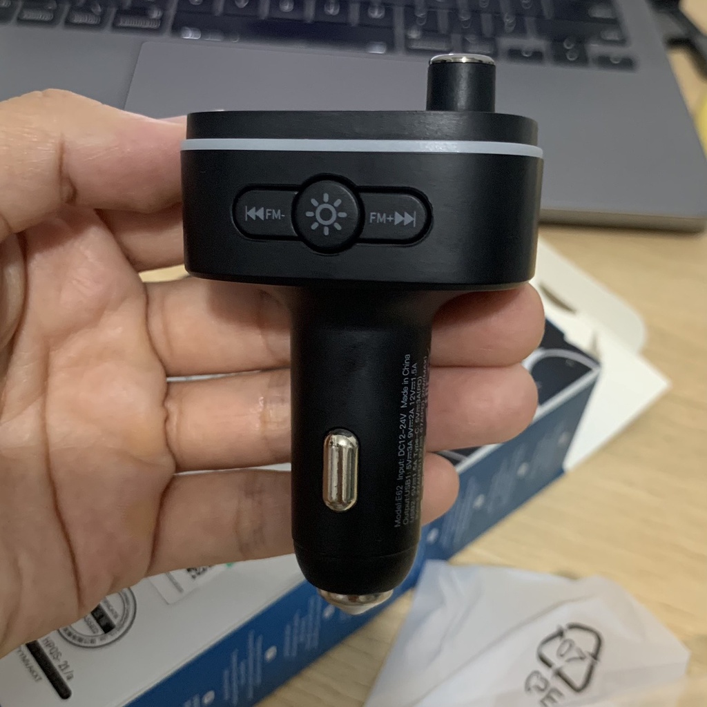 Tẩu cốc sạc ô tô xe hơi E62 Fast BT v5.0, FM, hỗ trợ sạc nhanh chuẩn USB QC 18W và sạc Type-C PD 20W phát đài FM