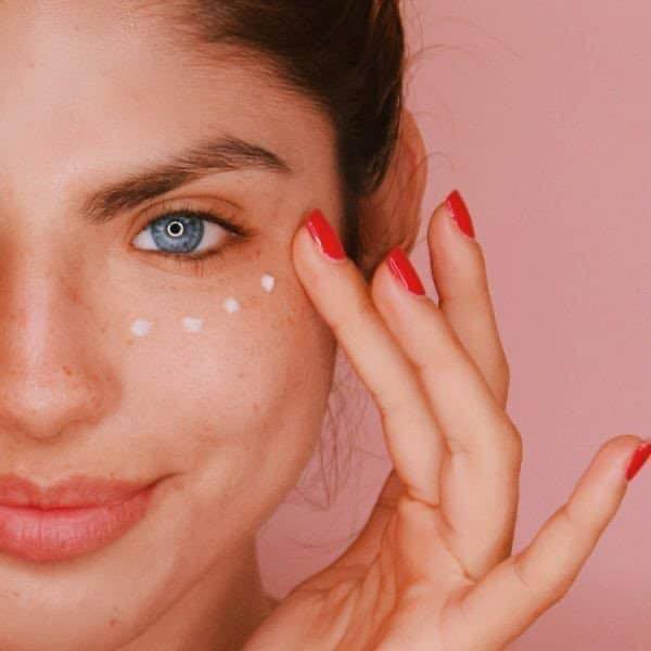 Kem dưỡng mắt Estee Lauder Revitalizing Supreme+ Global Anti-Aging Cell Power Eye Balm