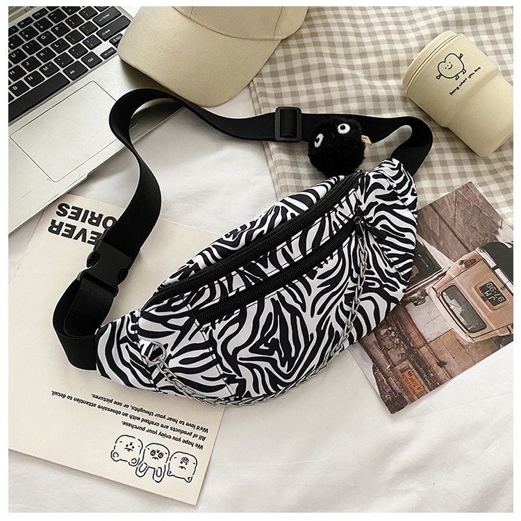 Túi Đeo Chéo Họa Tiết Bò Sữa Phong Cách Thể Thao Mới