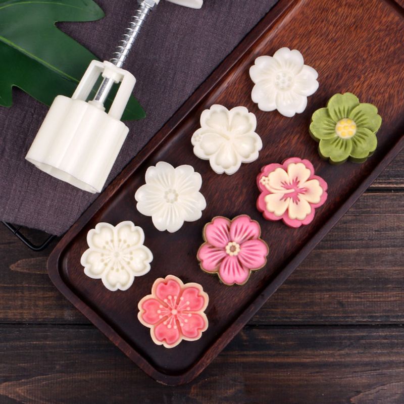 Set 4 Khuôn Làm Bánh Trung Thu 50g Tiện Dụng
